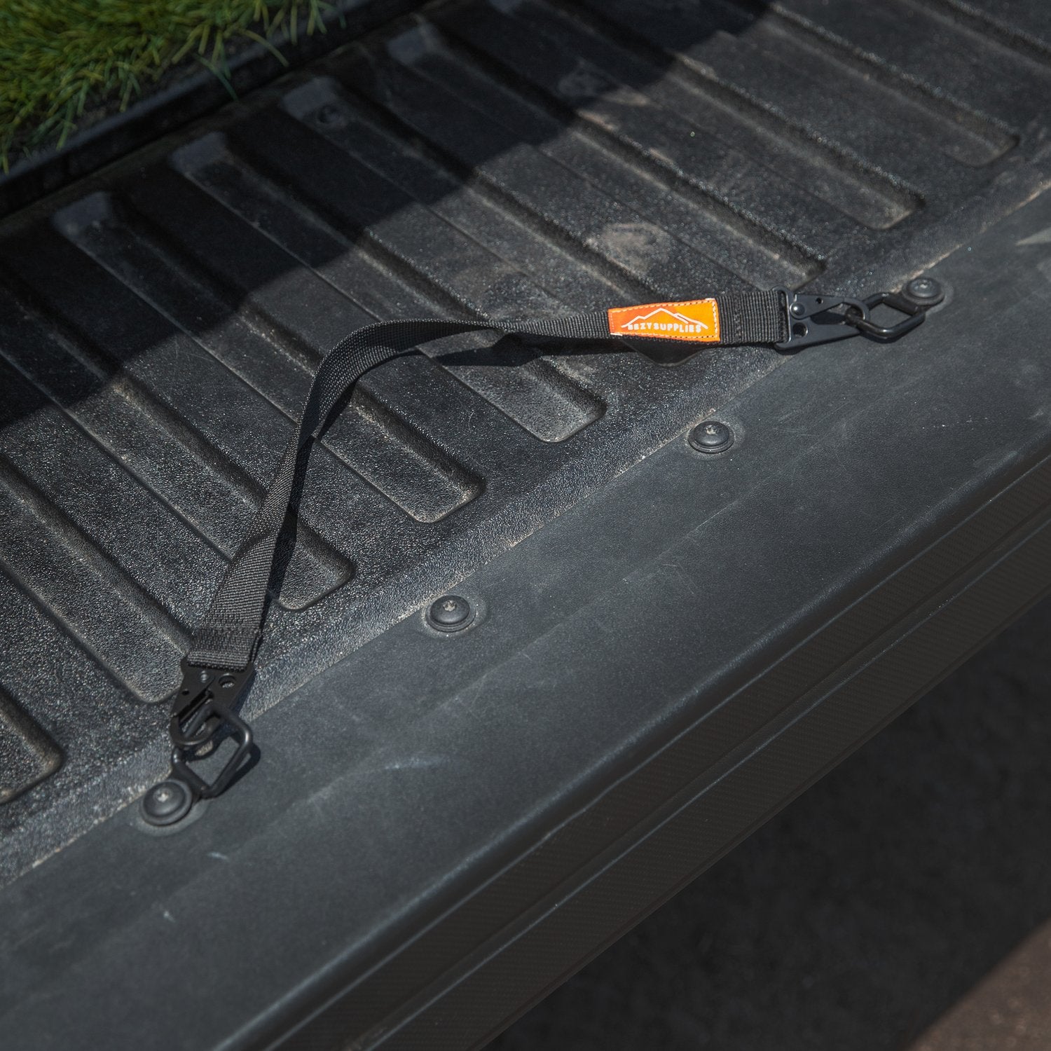 Eezy Supplies Rig Pull - Black – Sasquatch Outdoor